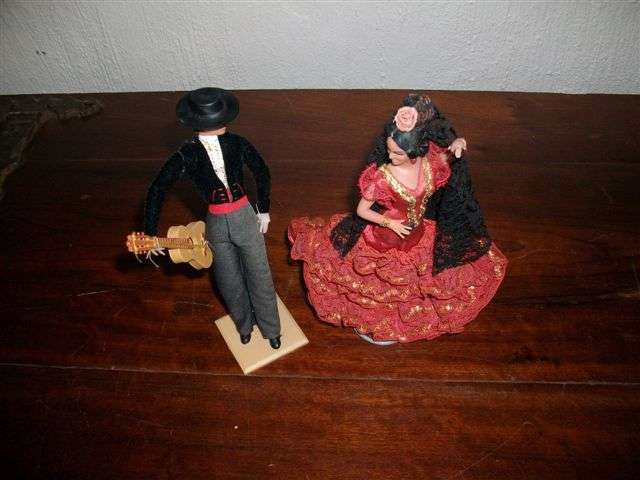 Lovely small pair of spanish dancers